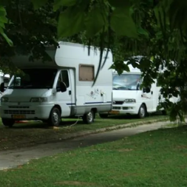camping-plivsko-jezero-jajce-kyxew