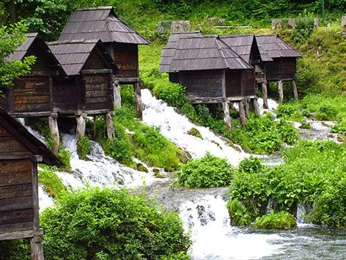 camping-plivsko-jezero-jajce-yzsqe