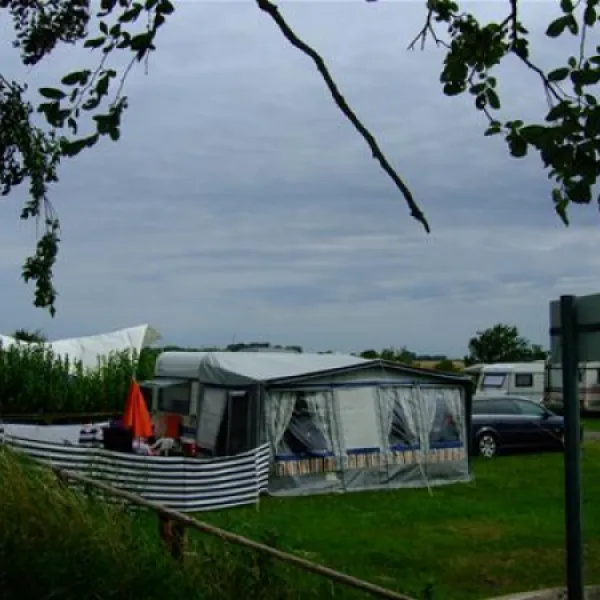 camping-am-schaproder-bodden-schaprode-2dbqy