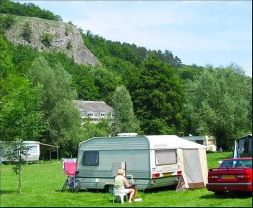 camping-le-caillou-aveetauffe-yhfyg
