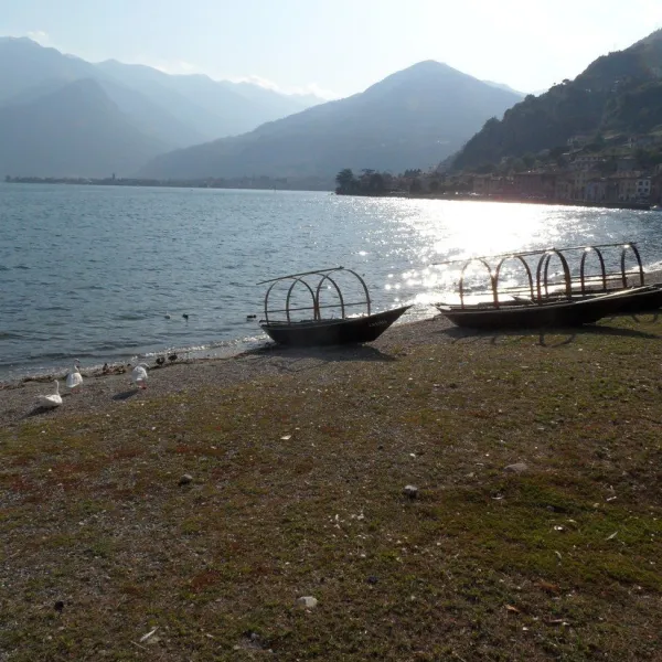 camping-magic-lake-dongo-naypy