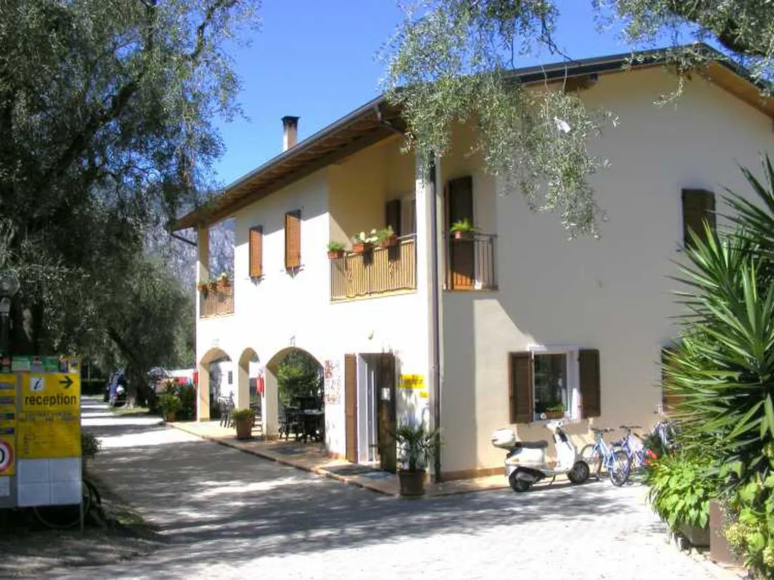 campeggio-lombardi-malcesine-qsrci