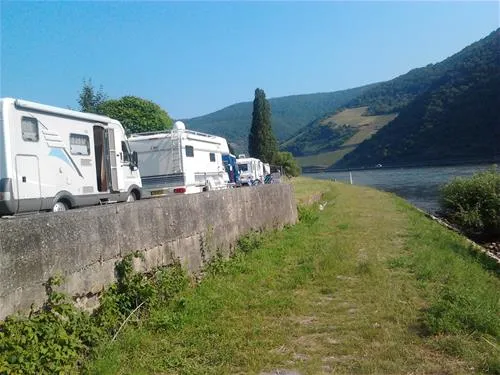camping-marienort-trechtingshausen-r8sra