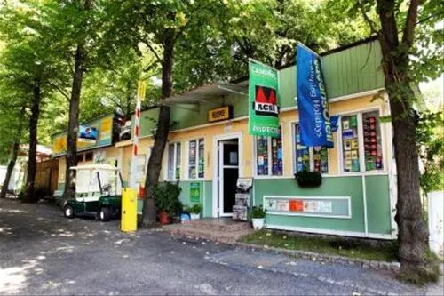 camping-sokol-troja-praha-7-b2oeq
