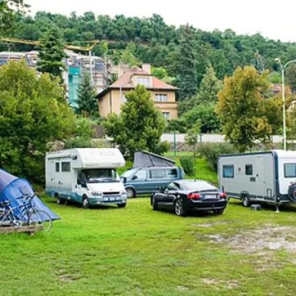 camping-sokol-troja-praha-7-bx3g3