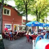 camping-sokol-troja-praha-7-mniml