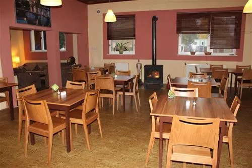 camping-sokol-troja-praha-7-pf9ej