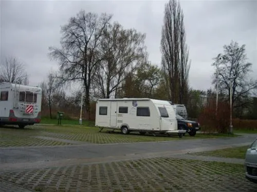 camping-sokol-troja-praha-7-qiz9e