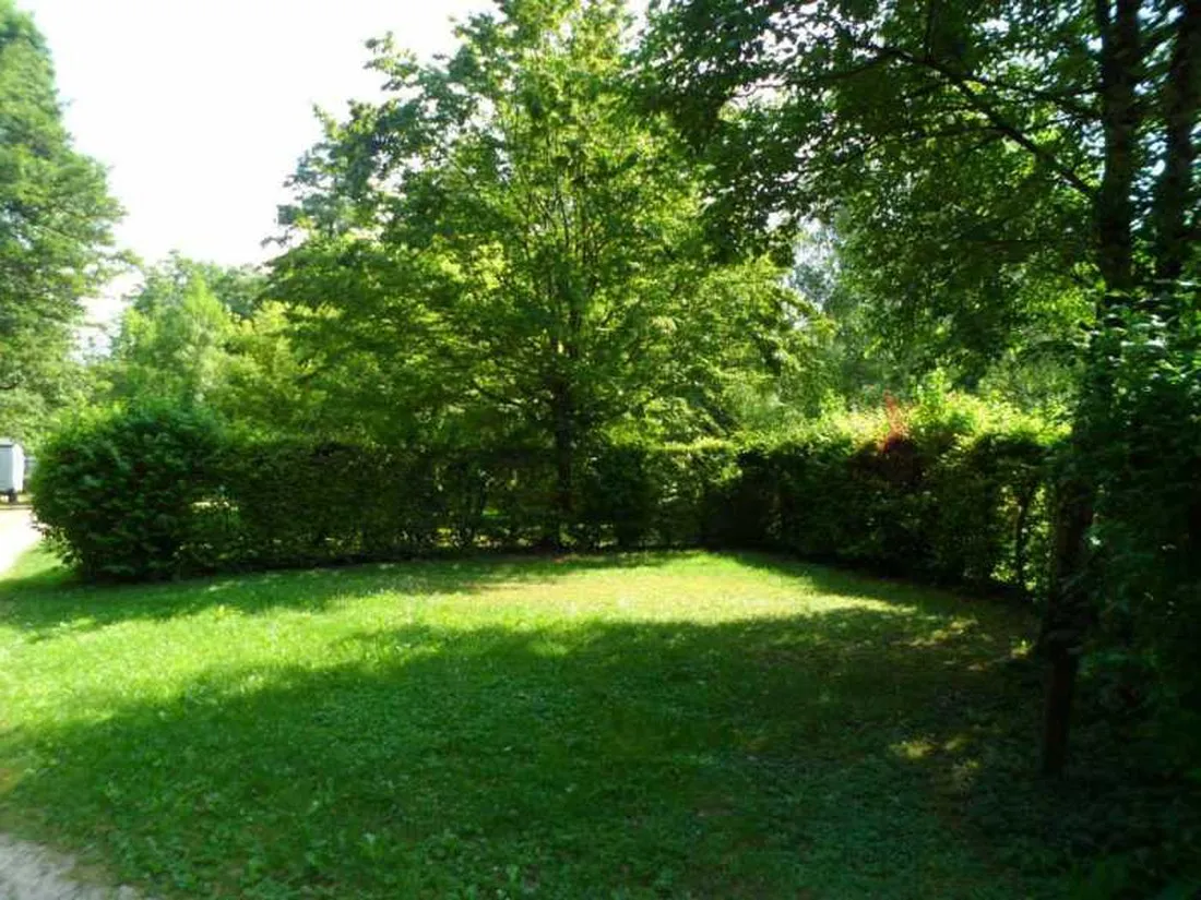 camping-vivacamp-le-colombier-ain-zoioo