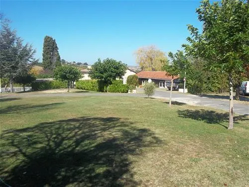 country-camping-gaillac-toulza-r0ffv