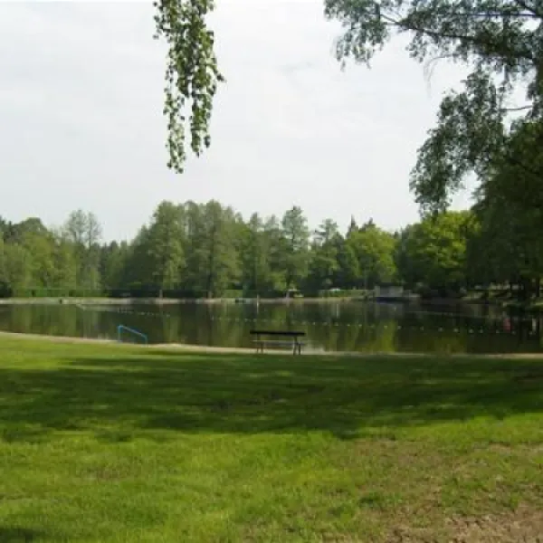 campingplatz-waldbad-oberau-niederau-bei-meissen-dlt46