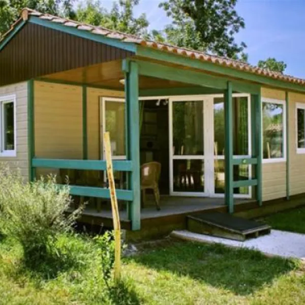 flower-camping-le-lidon-saint-hilaire-la-palud-de83w