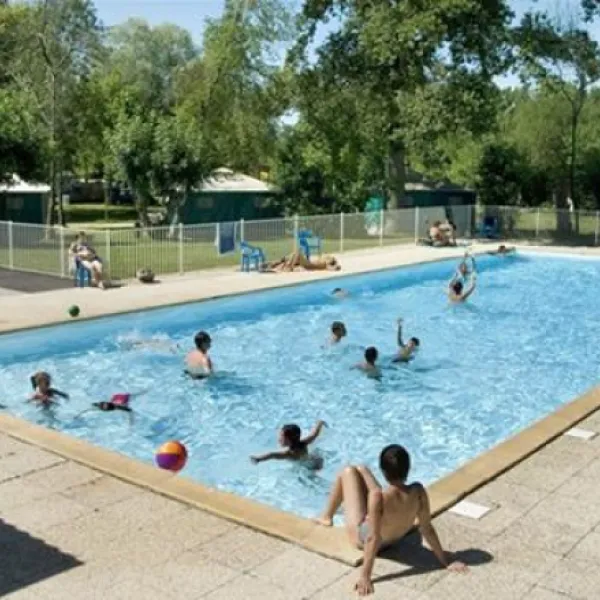 flower-camping-le-lidon-saint-hilaire-la-palud-xz5aw