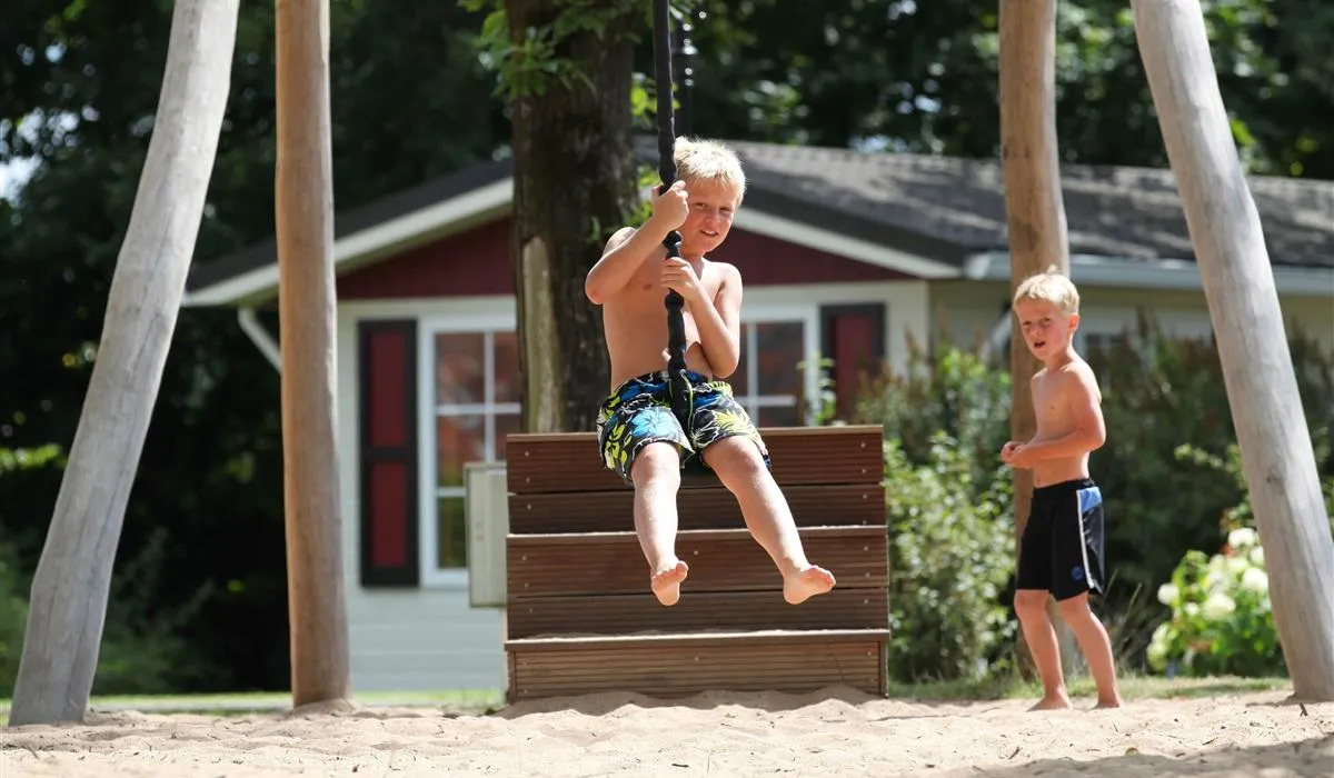 vakantiepark-de-twee-bruggen-winterswijk-eh5bb