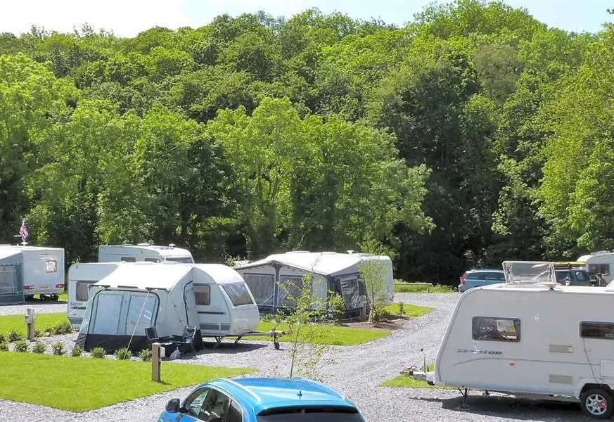 riverside-camping-caernarfon-73vkm