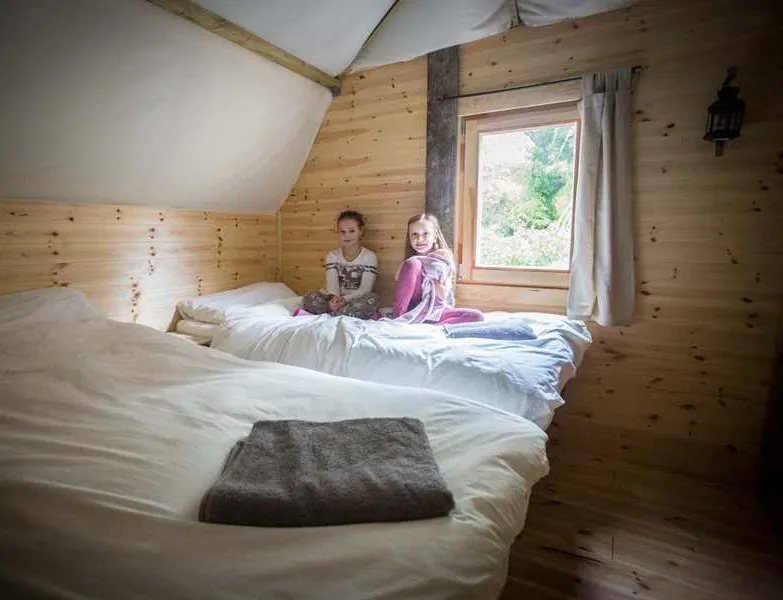 riverside-camping-caernarfon-bhikd