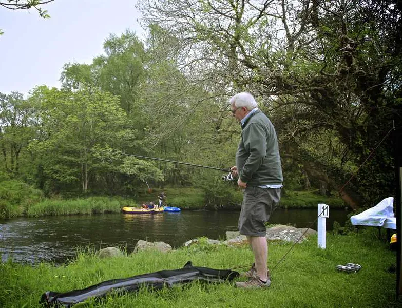 riverside-camping-caernarfon-tjq8t