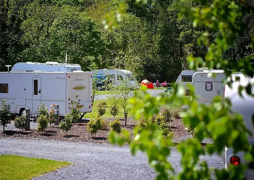 riverside-camping-caernarfon-x9cw2