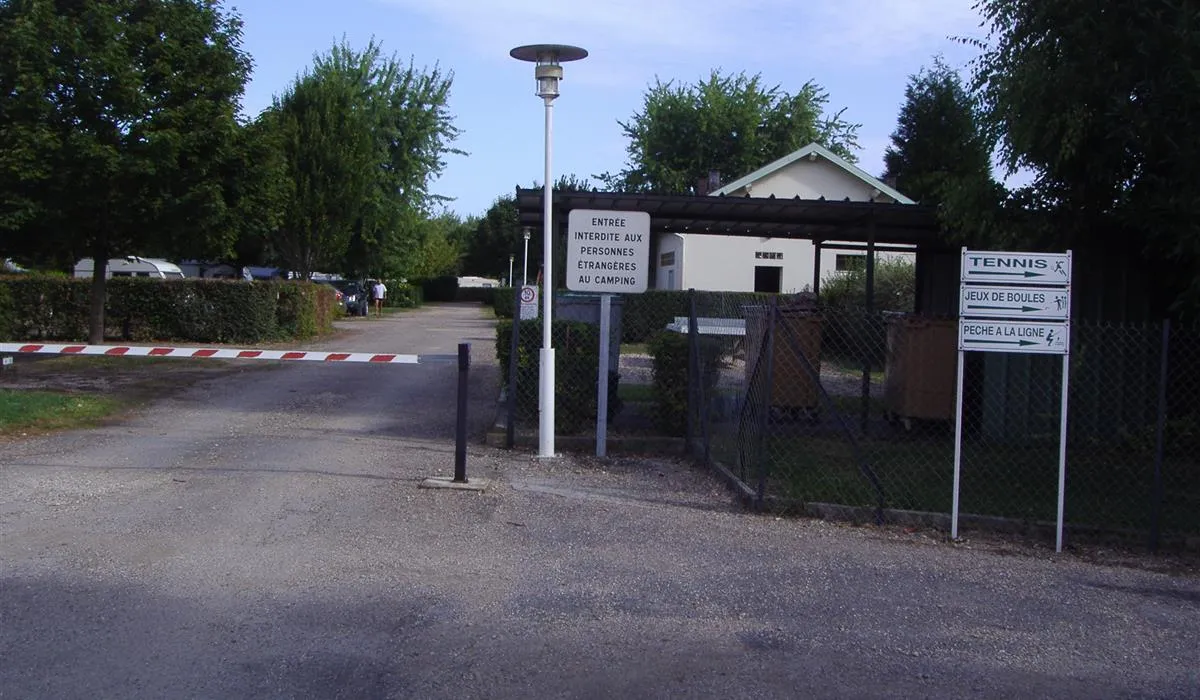 camping-municipal-le-vallage-attigny-gt8fc