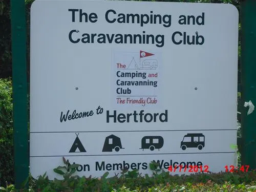 camping-and-caravanning-club-site-hertford-hertford-v6aex