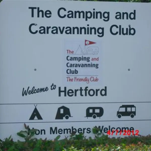 camping-and-caravanning-club-site-hertford-hertford-v6aex