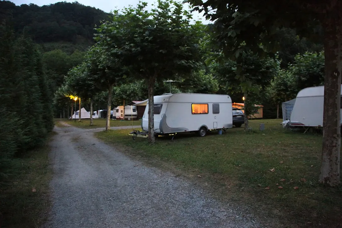 camping-iskibi-goizueta-ry65h