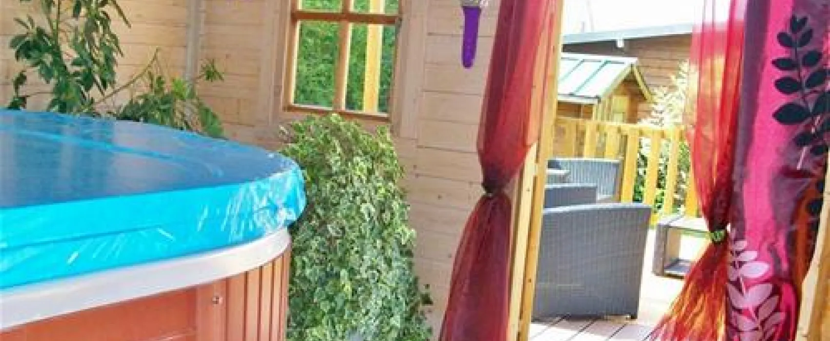 Camping Le Pont Rouge Et Les Vignes
