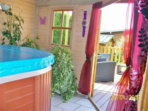 camping-le-pont-rouge-et-les-vignes-chipilly-ci6ie
