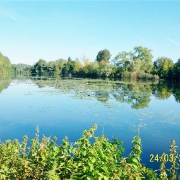 camping-le-pont-rouge-et-les-vignes-chipilly-ufxk3