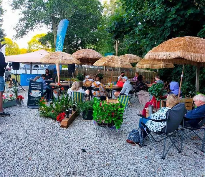 summer-valley-tour-park-truro-geu2n