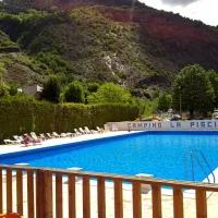 camping-la-piscine-isre-uww9i