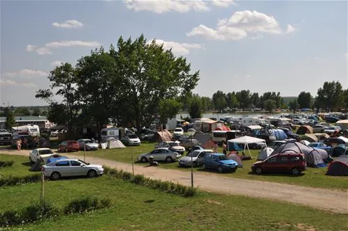 camping-merkur-pasohlvky-e72wf