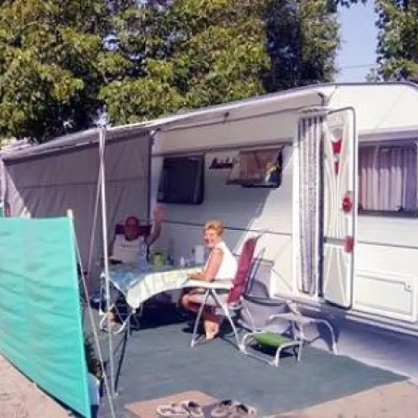 tiszaparti-termlfrd-camping-tiszakcske-zxiye