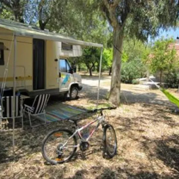 Camping Karavomilos Beach