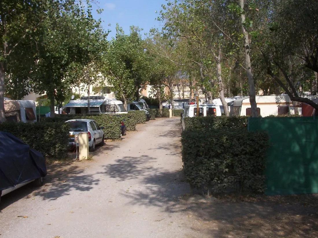 la-creole-camping-marseillan-c7u4w