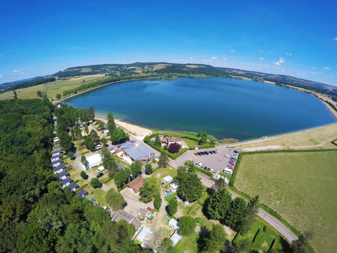 camping-du-lac-de-panthier-vandenesse-en-auxois-aroao