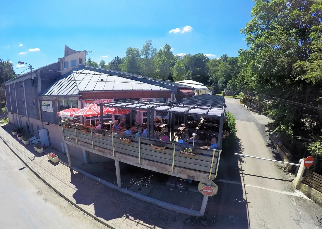camping-du-lac-de-panthier-vandenesse-en-auxois-d1swy