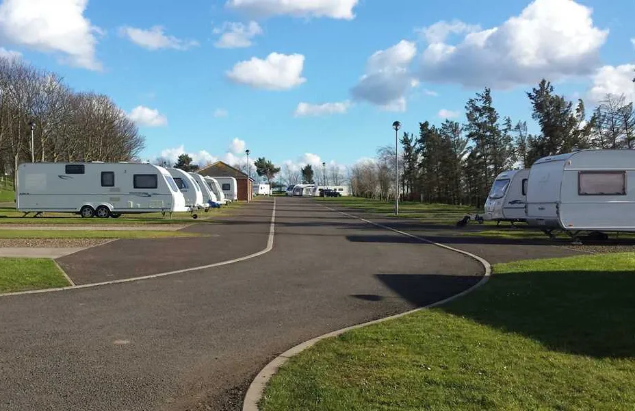 glororum-caravan-park-bamburgh-cwgxl