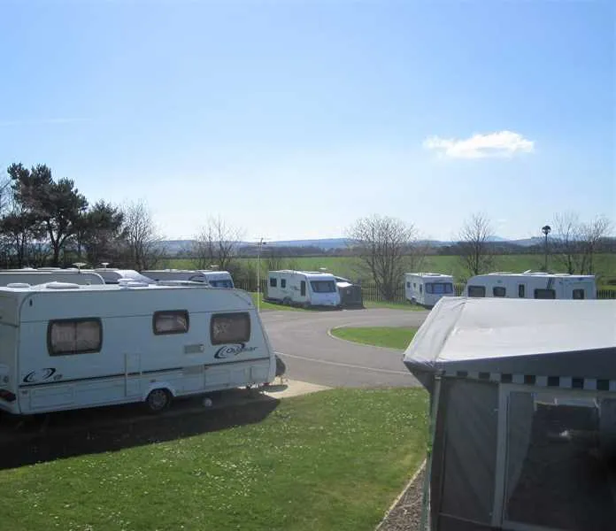 glororum-caravan-park-bamburgh-lq42t