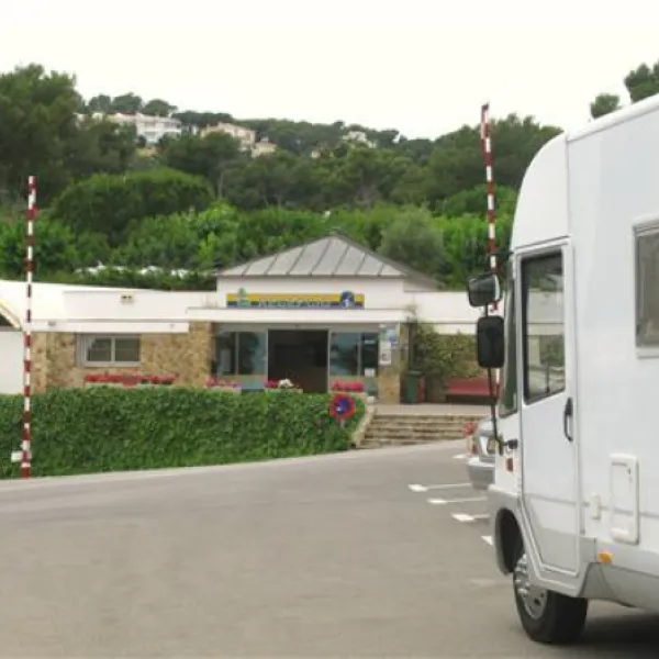 camping-cala-gogo-calonge-u2olg