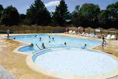 flower-camping-le-kergariou-clohars-carnot-oti0i