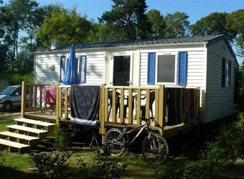 flower-camping-le-kergariou-clohars-carnot-uhugm