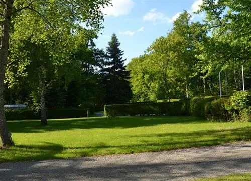flower-camping-le-lac-de-la-seigneurie-leval-xpfkb