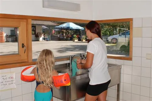 camping-halbinsel-burg-seehausen-a-staffelsee-kl4cw