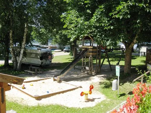 camping-halbinsel-burg-seehausen-a-staffelsee-rdjke