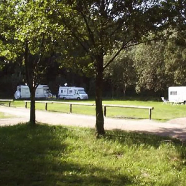 waldparkplatz-bansin-benz-c7qki