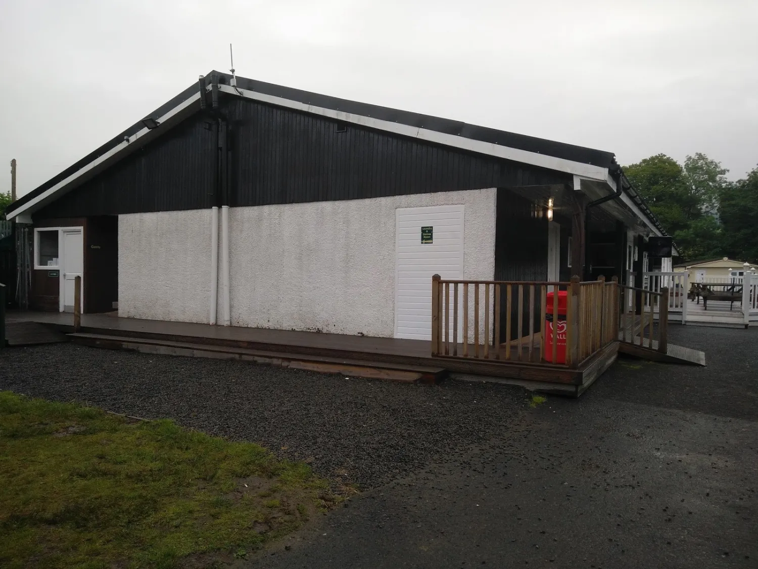 balgair-castle-caravan-park-fintry-b4j3d