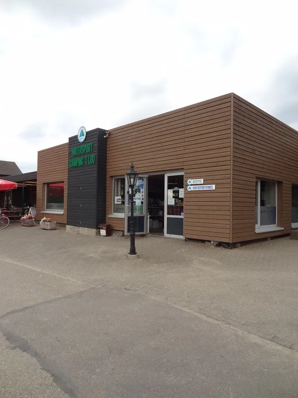 camping-op-den-drul-linden-b1a9j