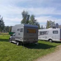 camptom-shuvalovka-st-petersburg-aaj6y