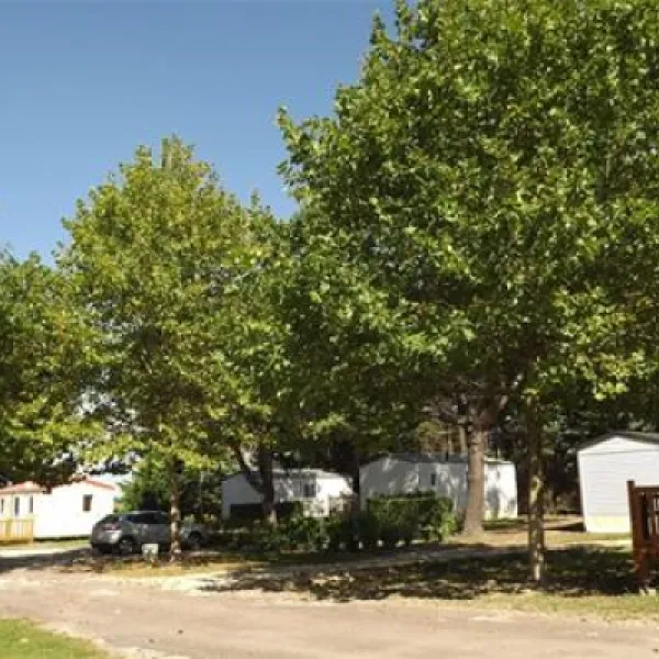 camping-le-paradou-parcoul-88egs